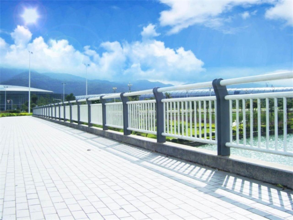 不銹鋼橋梁護(hù)欄
